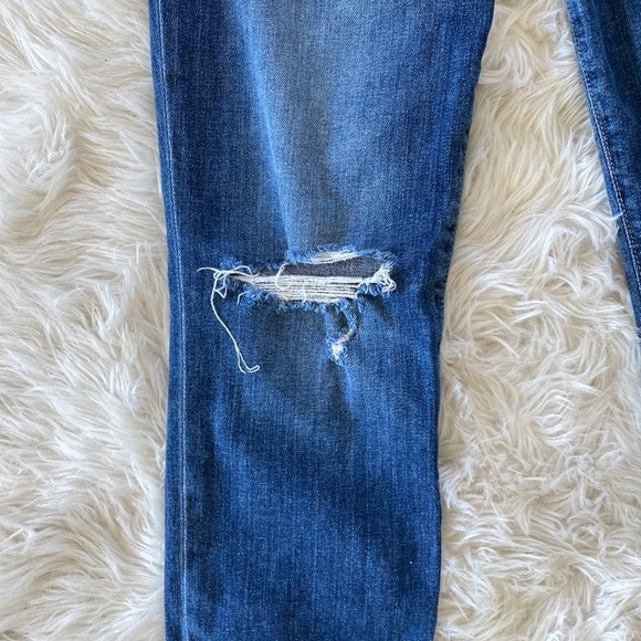 Joe's Jeans The Skinny Rolled Distressed Keagan Ankle Cut - Picture 6 of 13
